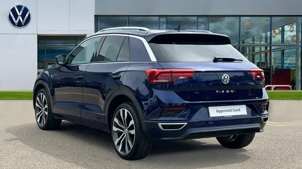Used VW T-Roc R-line 150 HP (110 kW) 2020 Atlantic blue SUV