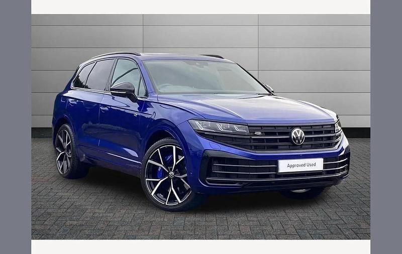 Lapiz blue Used 2025 VW Touareg R SUV | £59,595 (Good price) - Image 1/3