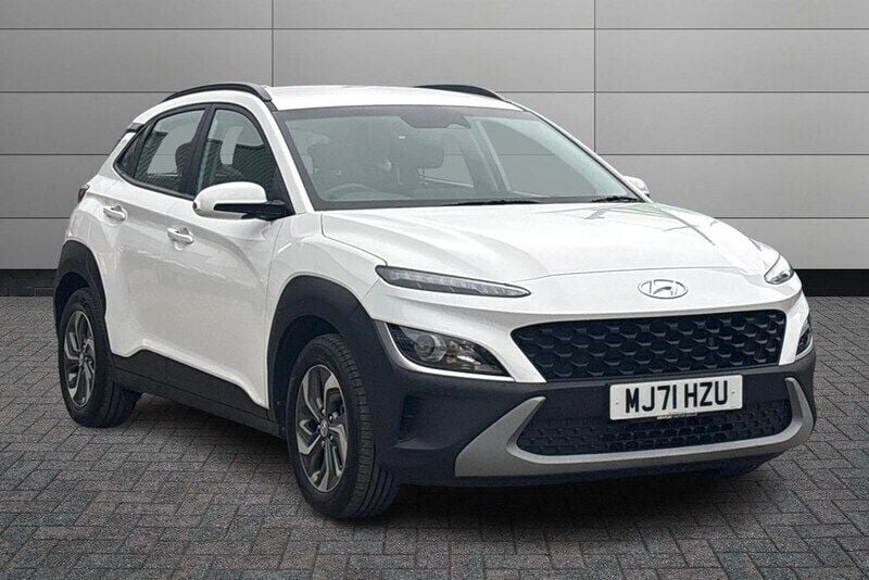 White Used 2022 Hyundai Kona SE SUV | £15,962 (Fair price) - Image 1/4