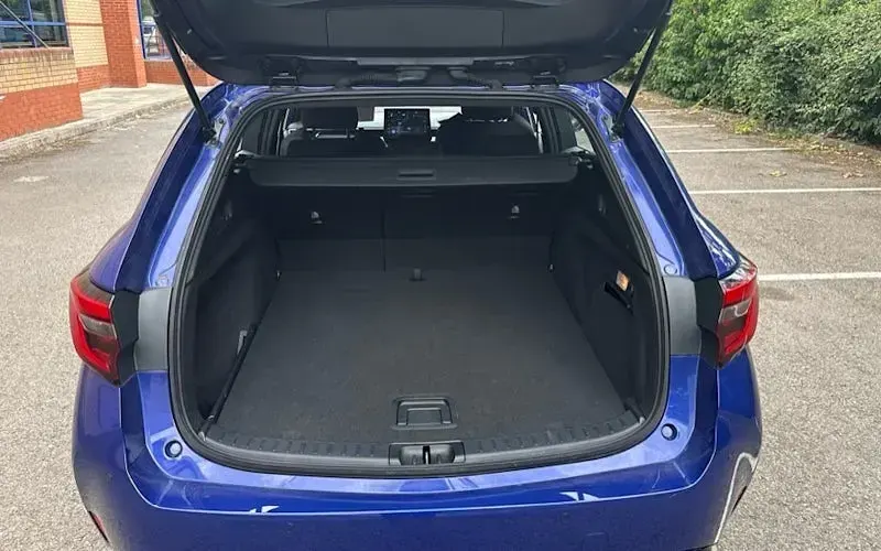 Used Toyota Corolla 178 HP (130 kW) 2025 Blue Estate