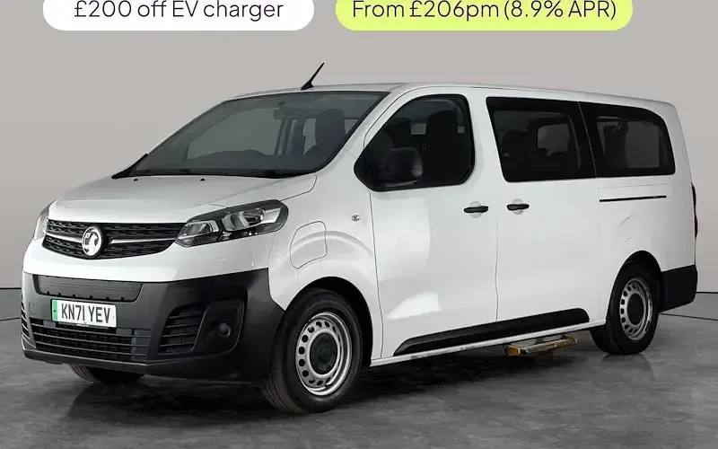 Used Vauxhall Vivaro 100 kW (136 HP) 2023 MPV