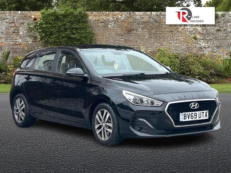 Used Hyundai i30 SE 110 HP (80 kW) 2019 Black Hatchback