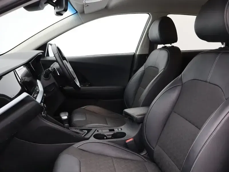 Used Kia Niro 139 HP (102 kW) 2022 Grey SUV