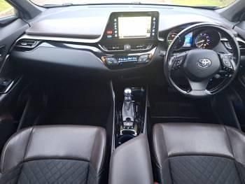 Used Toyota C-HR 122 HP (89 kW) 2017 Grey SUV