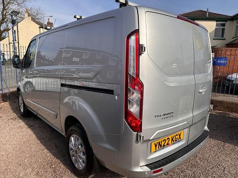 Begagnad Ford Transit Custom Limited 2022 Silver Van