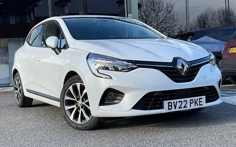 Used Renault Clio Iconic 90 HP (66 kW) 2022 Hatchback