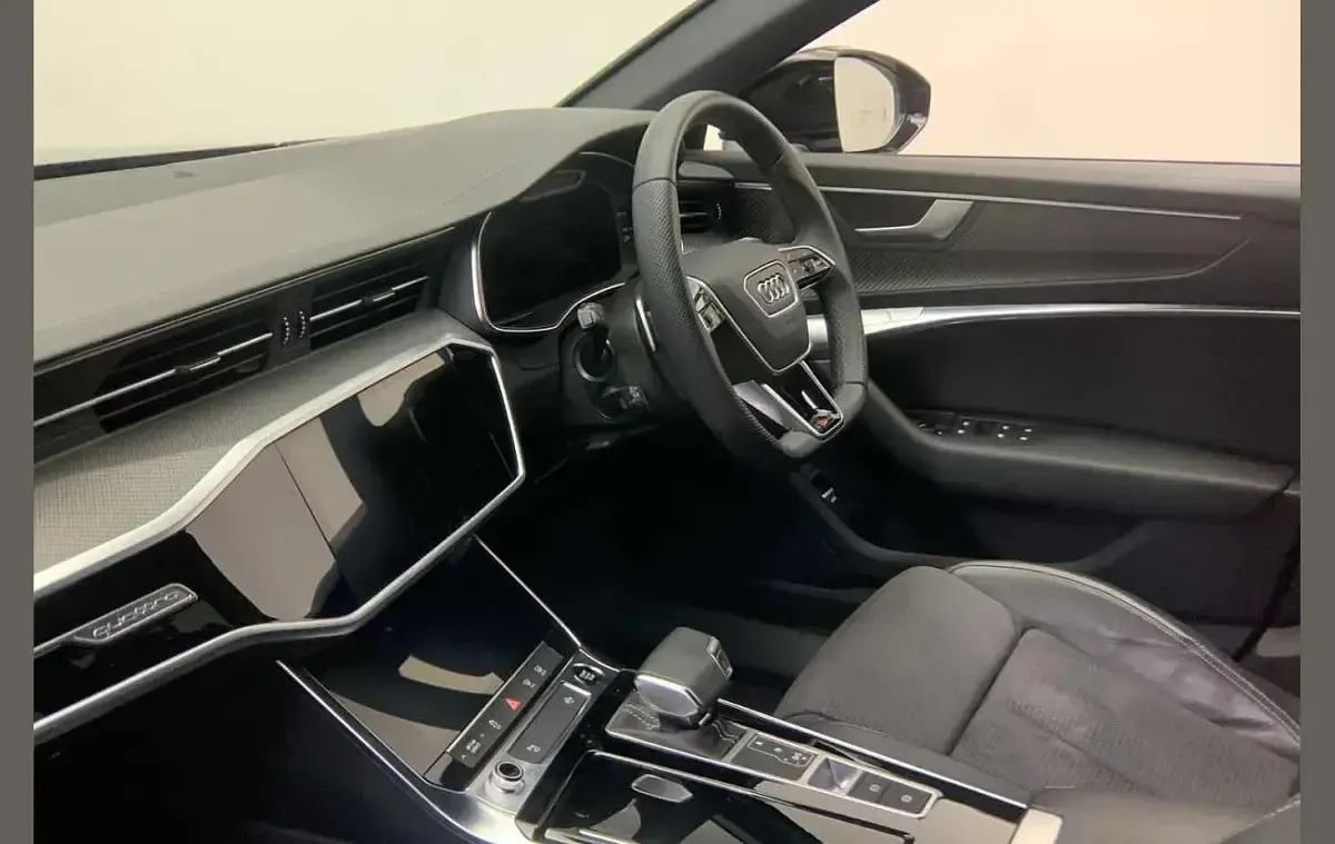 Used Audi A6 Black Edition 200 HP (147 kW) 2024 Grey Estate