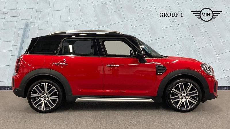 Used Mini Cooper Countryman Exclusive 136 HP (100 kW) 2022 Red SUV