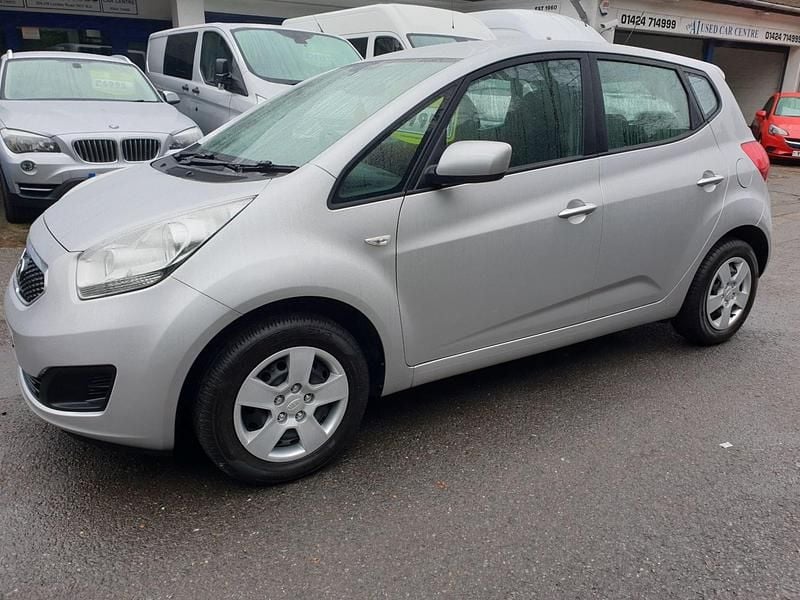 Used Kia Venga Air 90 HP (66 kW) 2012 Silver Hatchback