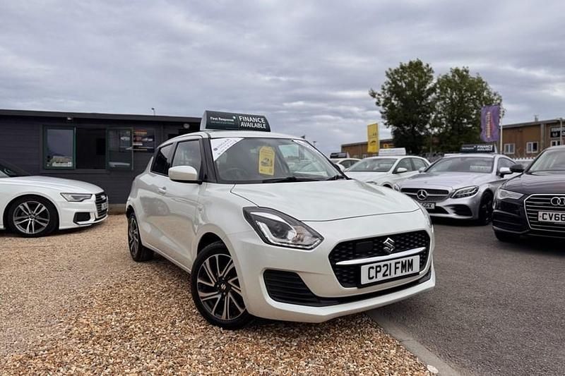 Used Suzuki Swift SZ-L 83 HP (61 kW) 2021 White Hatchback