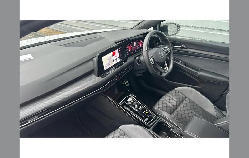 Used VW Golf VIII Black Edition 147 HP (108 kW) 2024 White Hatchback