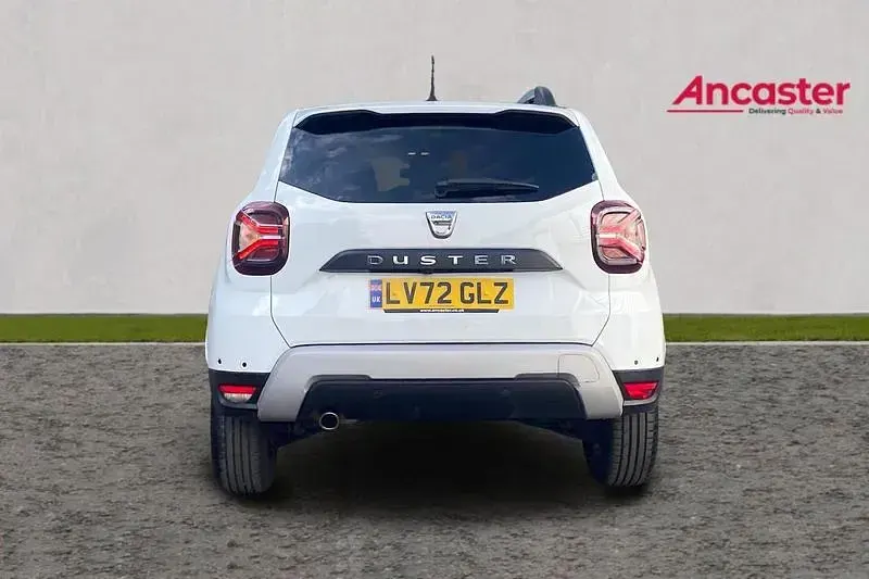 Used Dacia Duster Prestige 91 HP (66 kW) 2022 White SUV