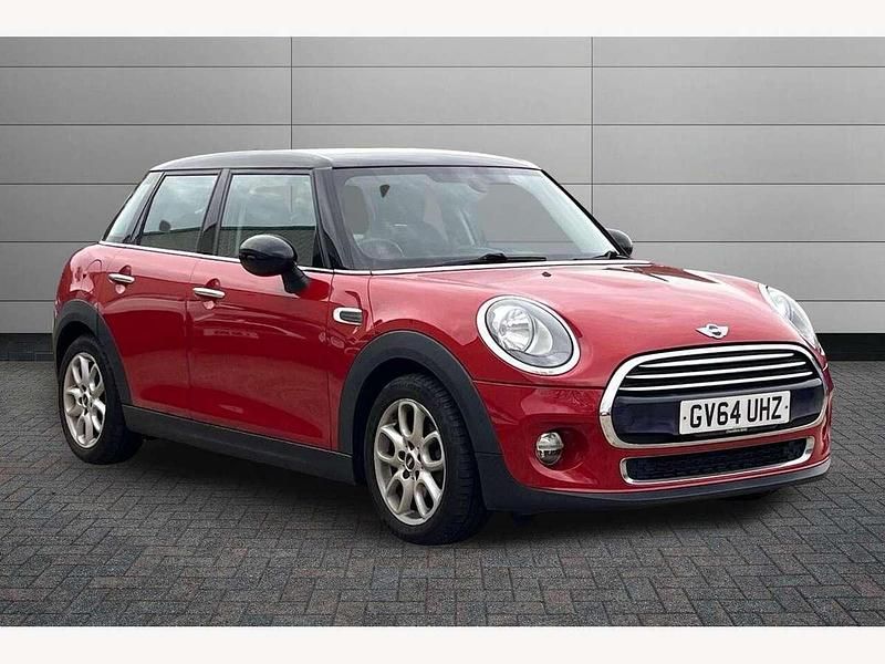 Red Used 2015 Mini Cooper Hatchback | £8,540 (Fair price) - Image 1/2
