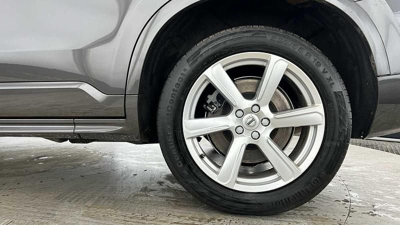 Used Volvo XC90 Core 250 HP (183 kW) 2022 Grey SUV