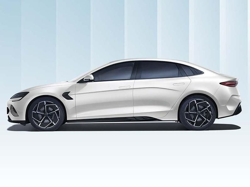 New BYD Seal 389 kW (530 HP) 2025 White Sedan