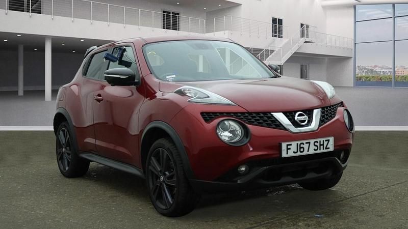 Red Used 2017 Nissan Juke N-Connecta SUV | £6,295 (Fair price) - Image 1/4