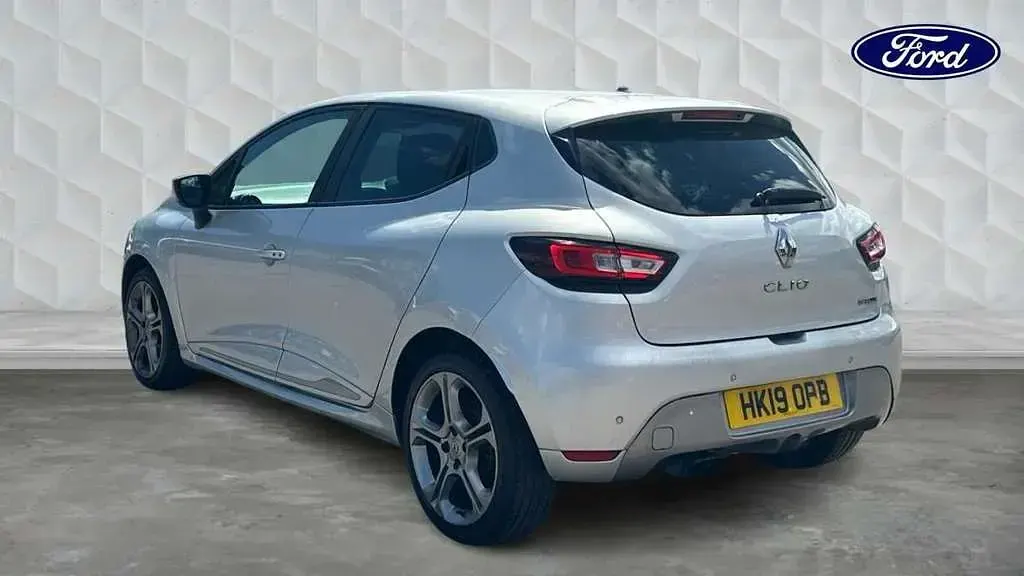 Używany Renault Clio IV GT-Line 90 KM (66 kW) 2019 Srebrny Hatchback