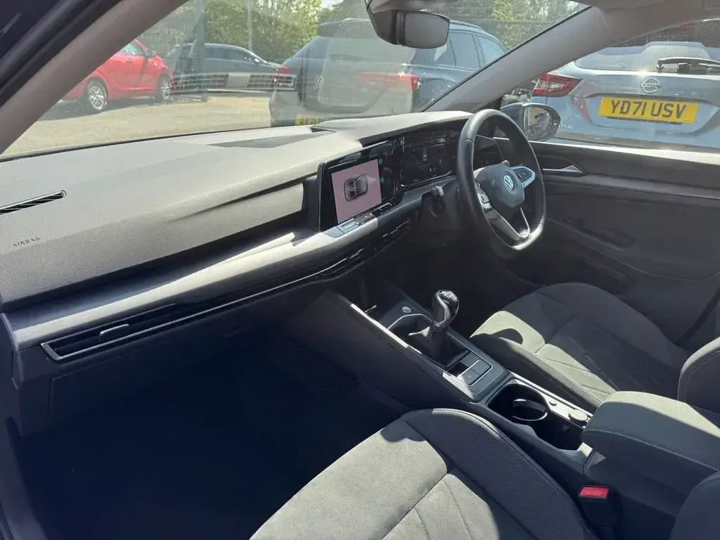 Used VW Golf VIII Style 130 HP (95 kW) 2022 Blue Hatchback