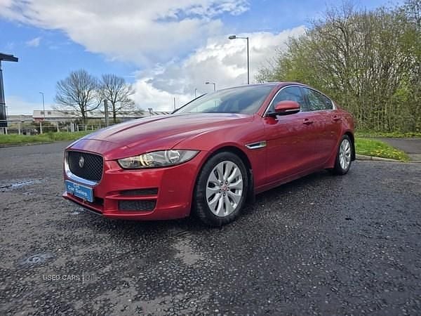 Used Jaguar XE Prestige 163 HP (119 kW) 2015 Red Sedan