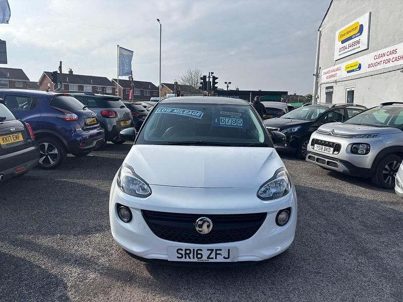 Used Vauxhall Adam S 70 HP (51 kW) 2016 White Hatchback