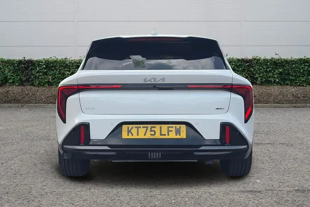 Used Kia K4 GT-Line S 2026 White Hatchback