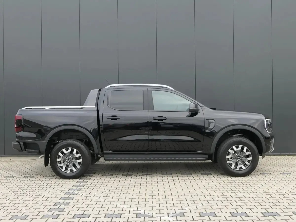 New Ford Ranger Wildtrack 281 HP (206 kW) 2025 Black Pickup