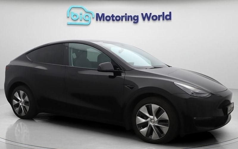 Used 2025 Tesla Model Y Long Range AWD SUV | £22,400 (Super price) - Image 1/4