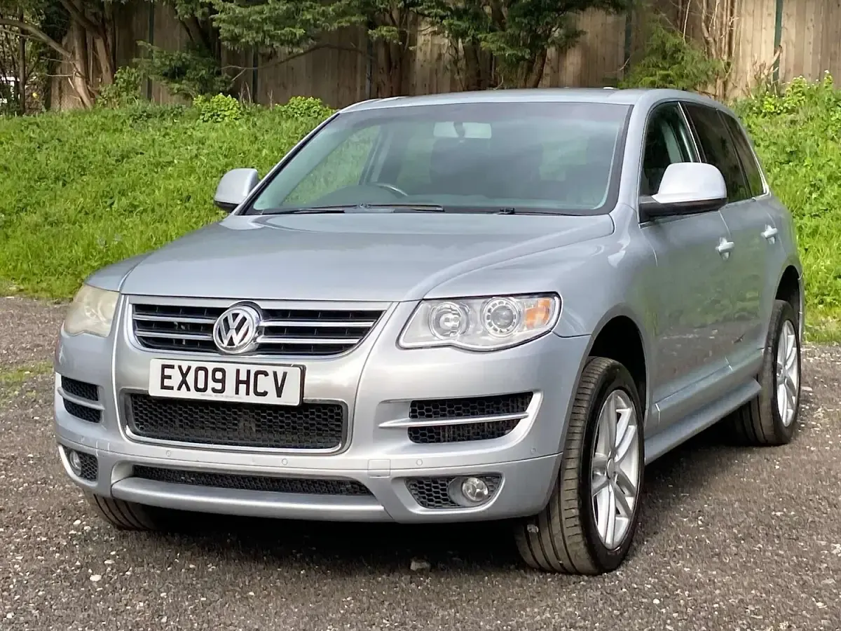 Used VW Touareg 174 HP (127 kW) 2009 Silver SUV