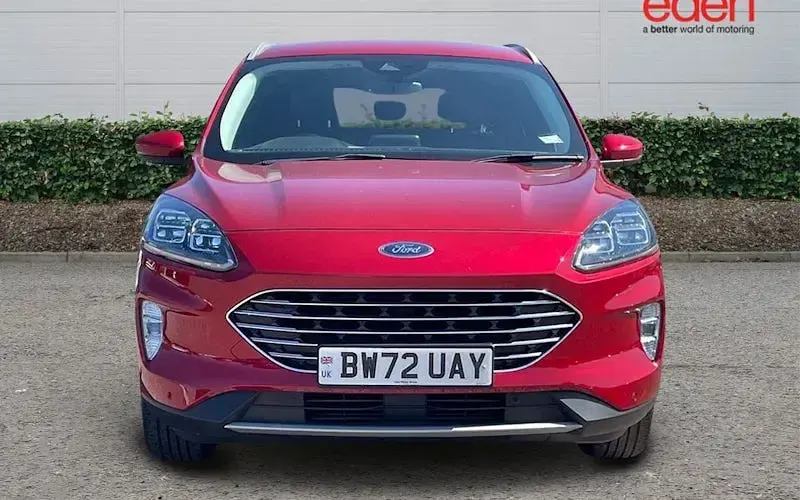 Used Ford Kuga Titanium 150 HP (110 kW) 2023 Red SUV