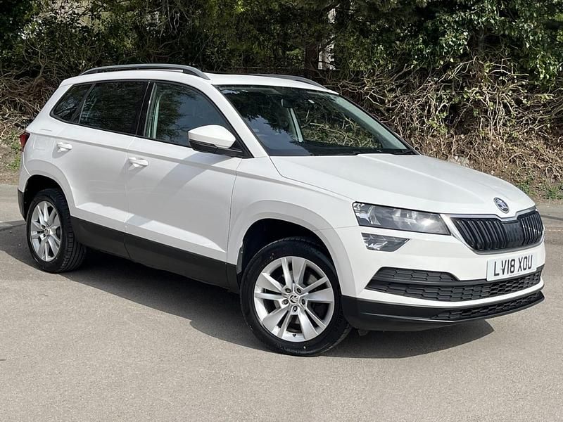 Used Skoda Karoq SE 116 HP (85 kW) 2018 White SUV