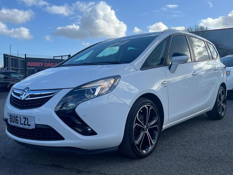 Used Vauxhall Zafira SRi 136 HP (100 kW) 2016 White MPV