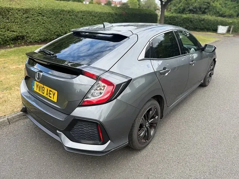 Used Honda Civic SR 126 HP (92 kW) 2018 Grey Hatchback