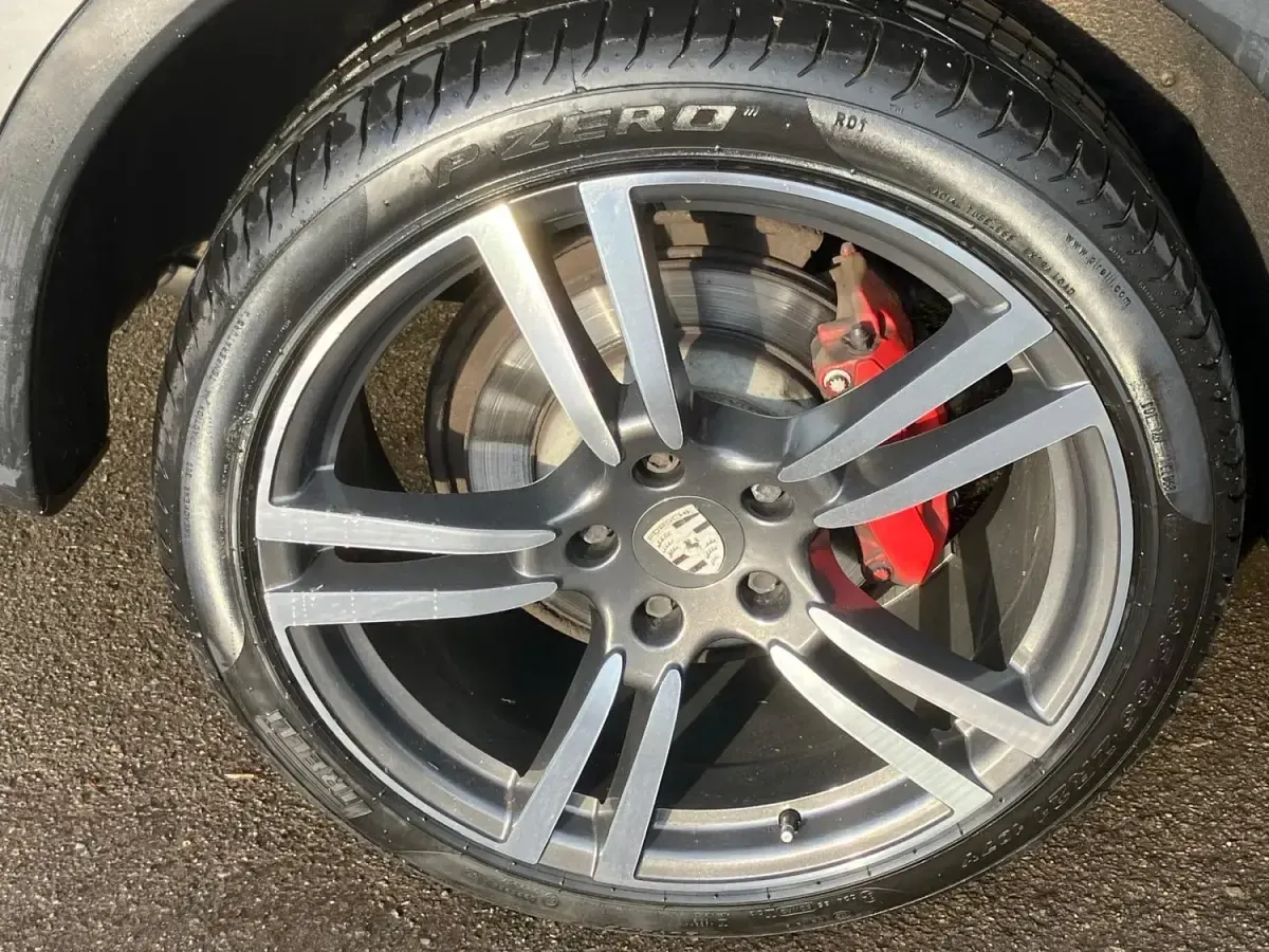 Używany Porsche Cayenne 245 KM (180 kW) 2013 Szary SUV
