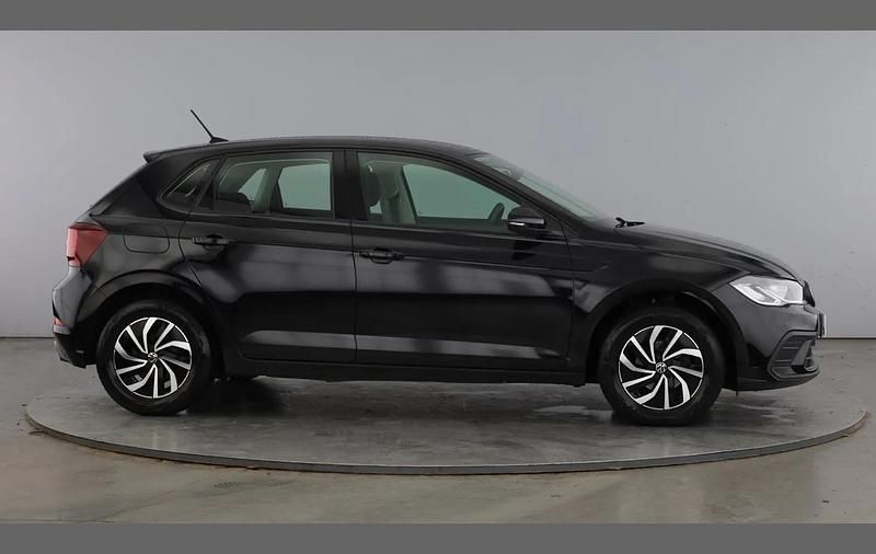 Used VW Polo Life 95 HP (69 kW) 2022 Black Hatchback