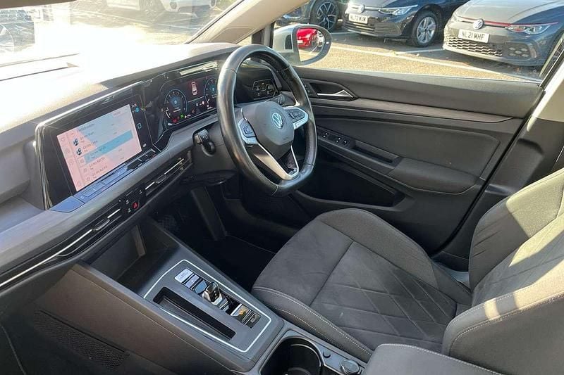 Used VW Golf VIII Style 148 HP (108 kW) 2021 Silver Estate