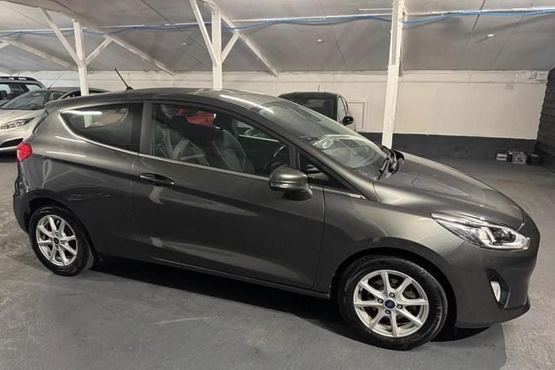 Grey Used 2017 Ford Fiesta Zetec Hatchback | £7,000 (Fair price) - Image 1/1