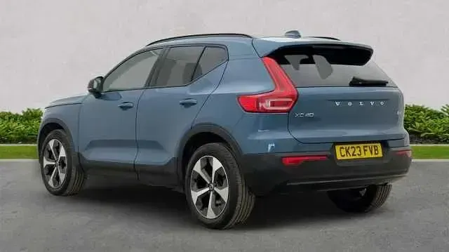 Used Volvo XC40 Ultimate 197 HP (144 kW) 2023 Blue SUV
