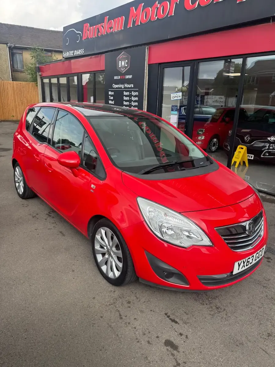 Used Vauxhall Meriva 2013 Red MPV