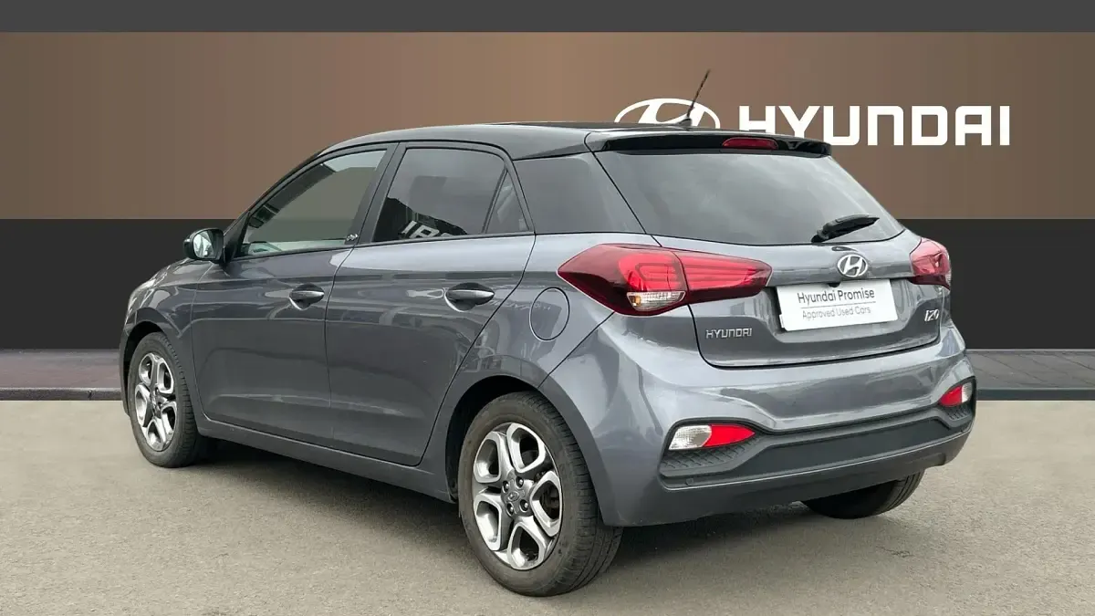 Used Hyundai i20 84 HP (61 kW) 2019 Grey Hatchback