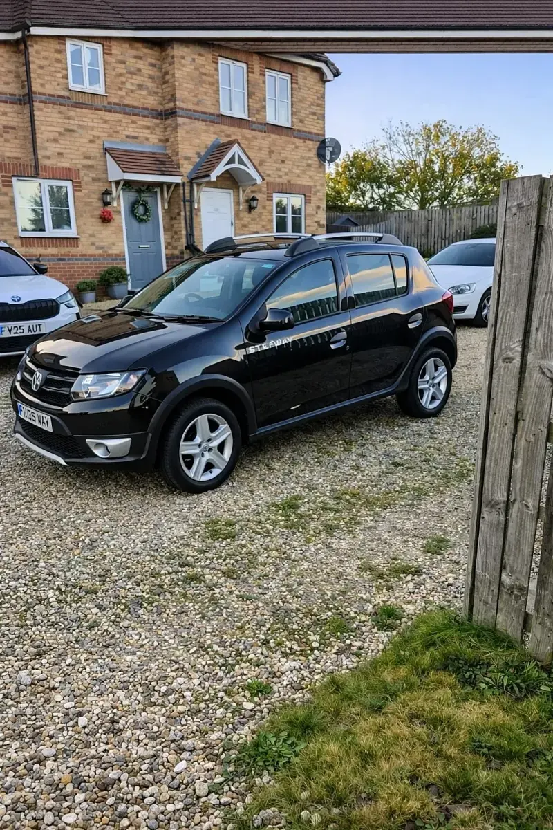 Usado Dacia Sandero Lauréate 2014 Preto Citadino