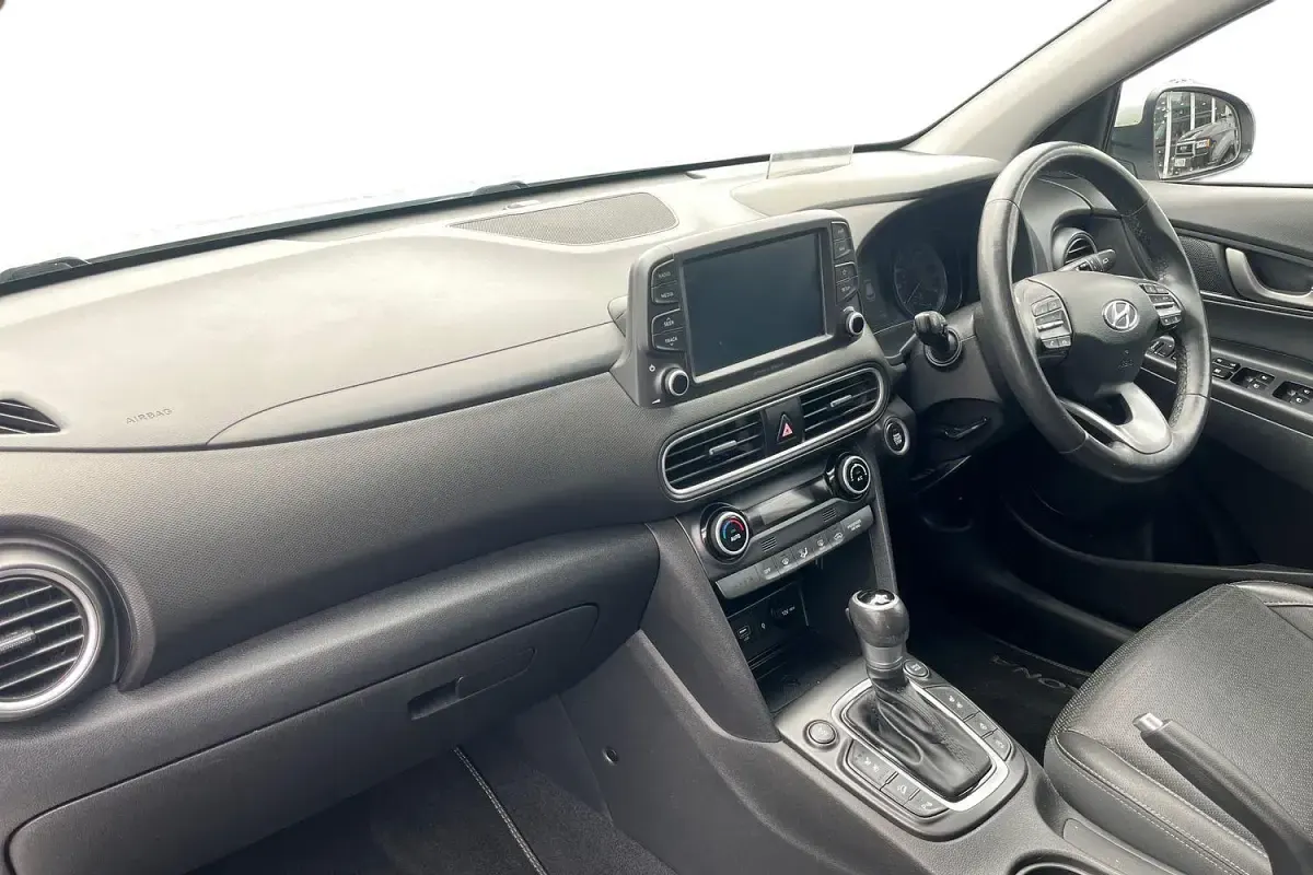 Used Hyundai Kona Premium 177 HP (130 kW) 2018 White SUV