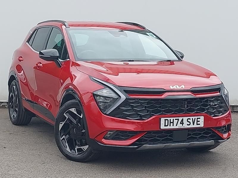 Red Used 2025 Kia Sportage 4 SUV | £28,498 (Super price) - Image 1/4