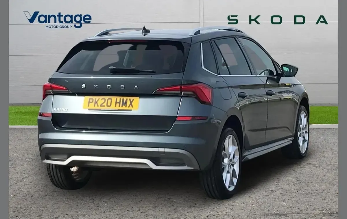Usado Skoda Kamiq SE L 115 HP (84 kW) 2020 Cinzento SUV