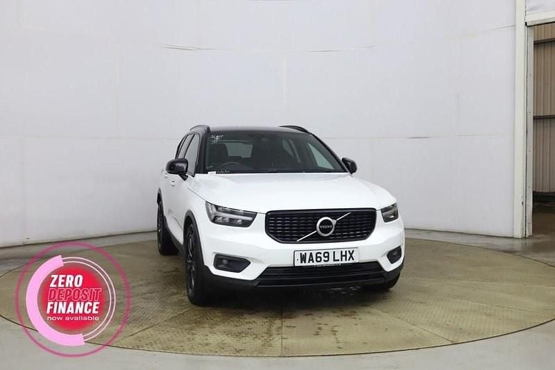Used Volvo XC40 R-Design 150 HP (110 kW) 2019 White SUV