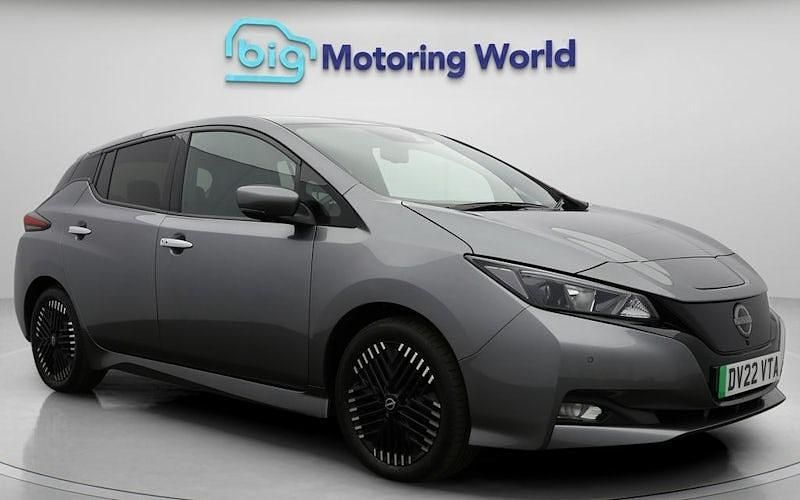 Used 2025 Nissan Leaf N-Connecta Hatchback | £10,000 (Good price) - Image 1/4
