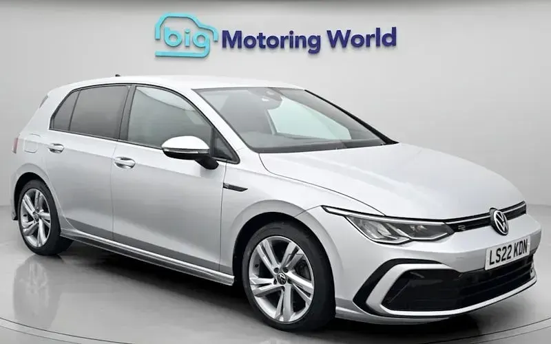 Used VW Golf VIII R-line 150 HP (110 kW) 2022 Hatchback