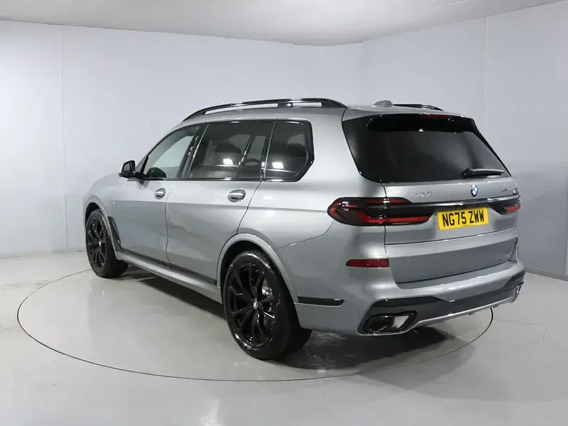 Used BMW X7 M Sport 352 HP (258 kW) 2026 Grey SUV