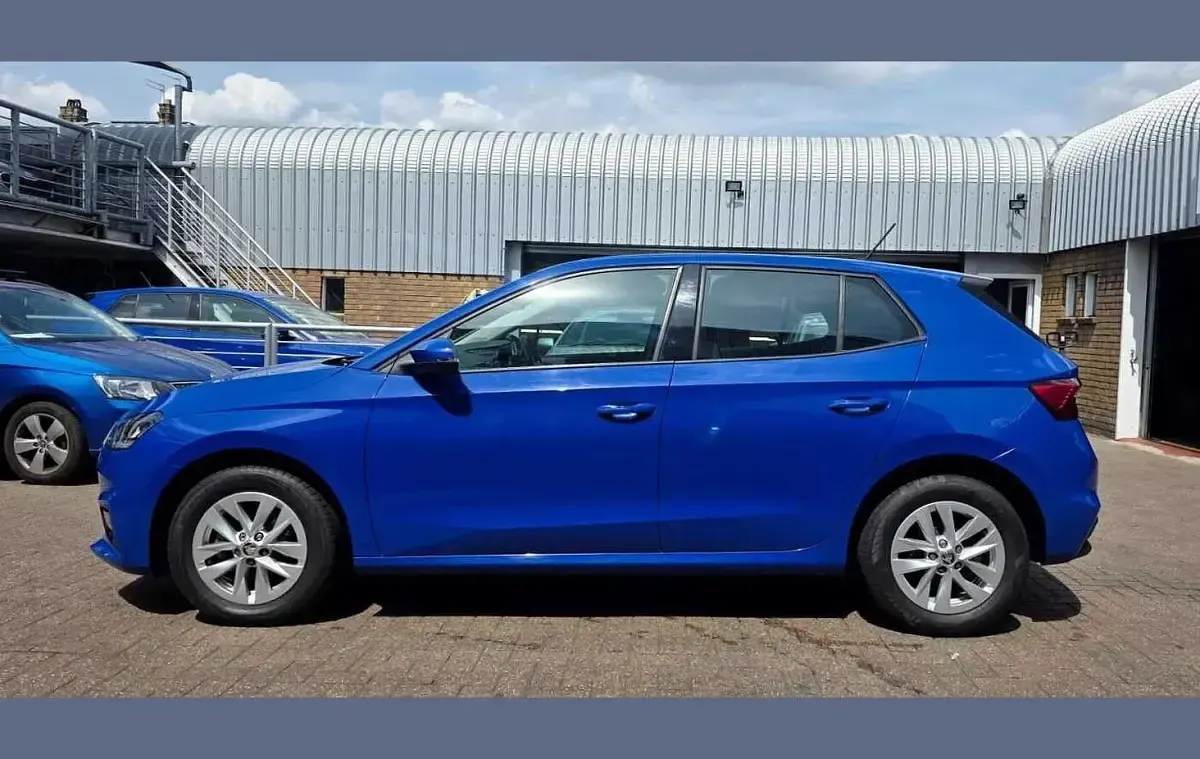 Used Skoda Fabia Comfort 79 HP (58 kW) 2022 Energy blue Hatchback