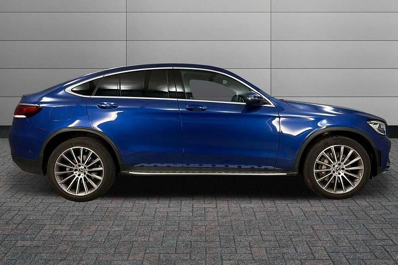Used Mercedes GLC300e AMG Line Premium 255 HP (187 kW) 2022 Blue Coupe