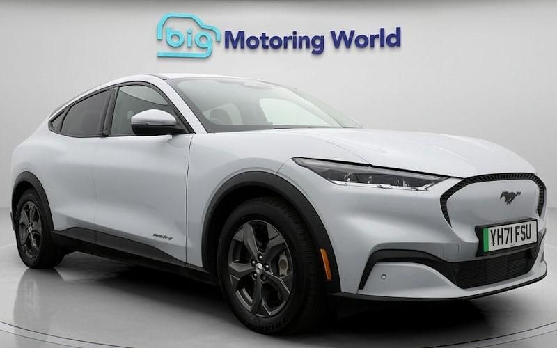 Used Ford Mustang Standard Range 269 HP (197 kW) 2021 White Estate